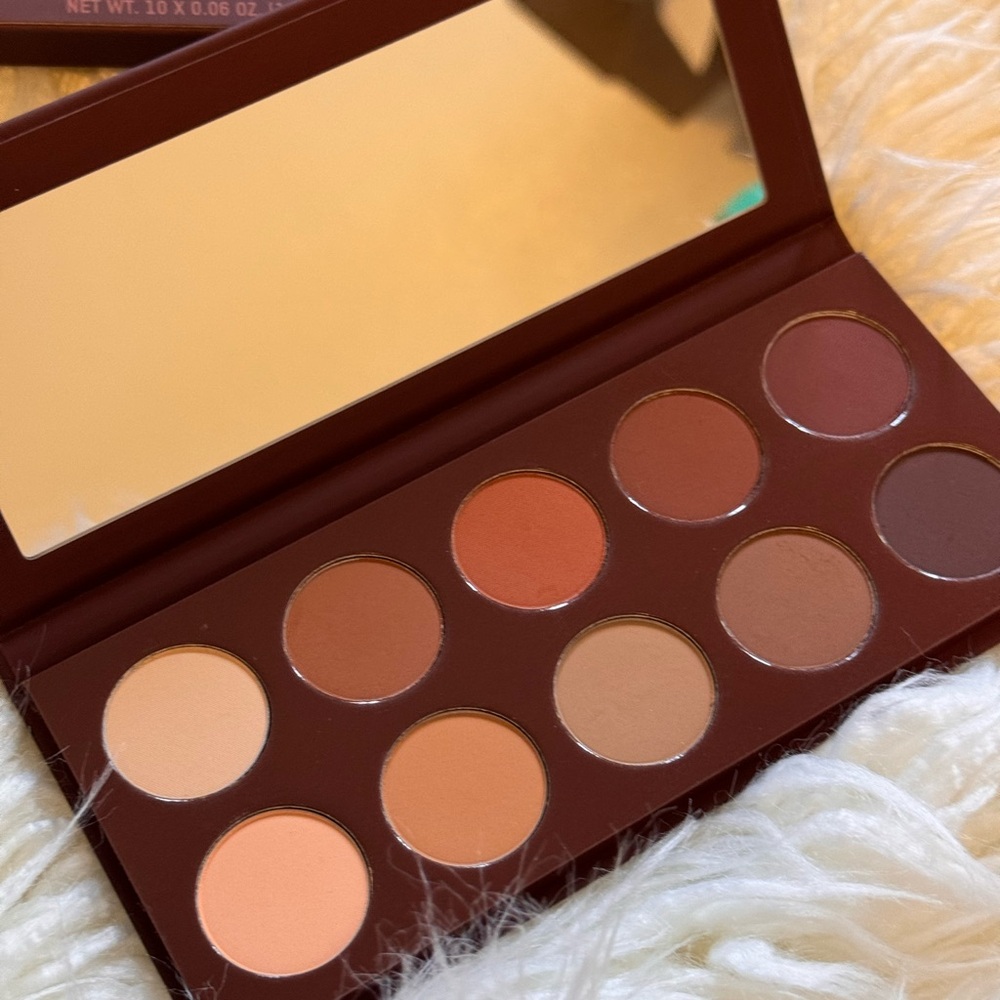 KKW Beauty Eyeshadow Palette - Warm Neutrals